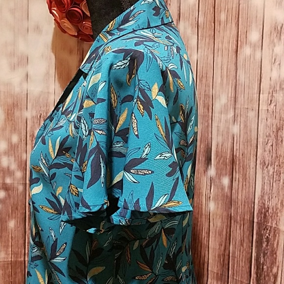 🔖Croft & Barrow fluttery sleeves blouse - Picture 2 of 6